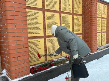 Бүген Мөслимдә Ватанны саклаучылар көненә багышланган тантаналы чаралар узды