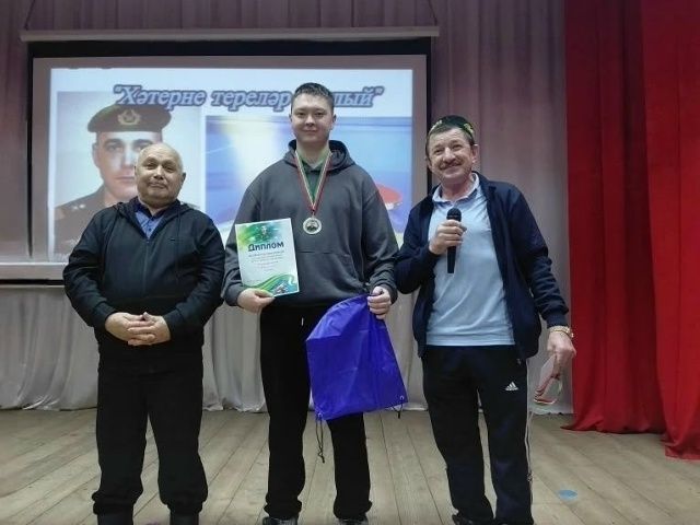 Илнар Шәймарданов истәлегенә авылдашлары өстәл теннисы ярышлары уздырды