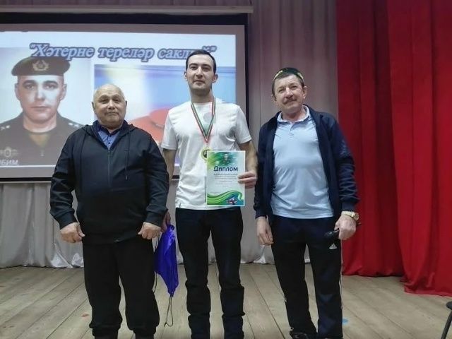 Илнар Шәймарданов истәлегенә авылдашлары өстәл теннисы ярышлары уздырды