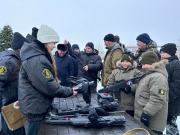 Бүген Мөслимдә Ватанны саклаучылар көненә багышланган тантаналы чаралар узды