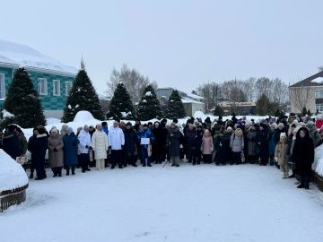 Бүген Мөслимдә Ватанны саклаучылар көненә багышланган тантаналы чаралар узды