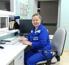 Бүген ашыгыч медицина ярдәме хезмәткәрләре үзләренең һөнәри бәйрәмнәрен билгеләп үтәләр