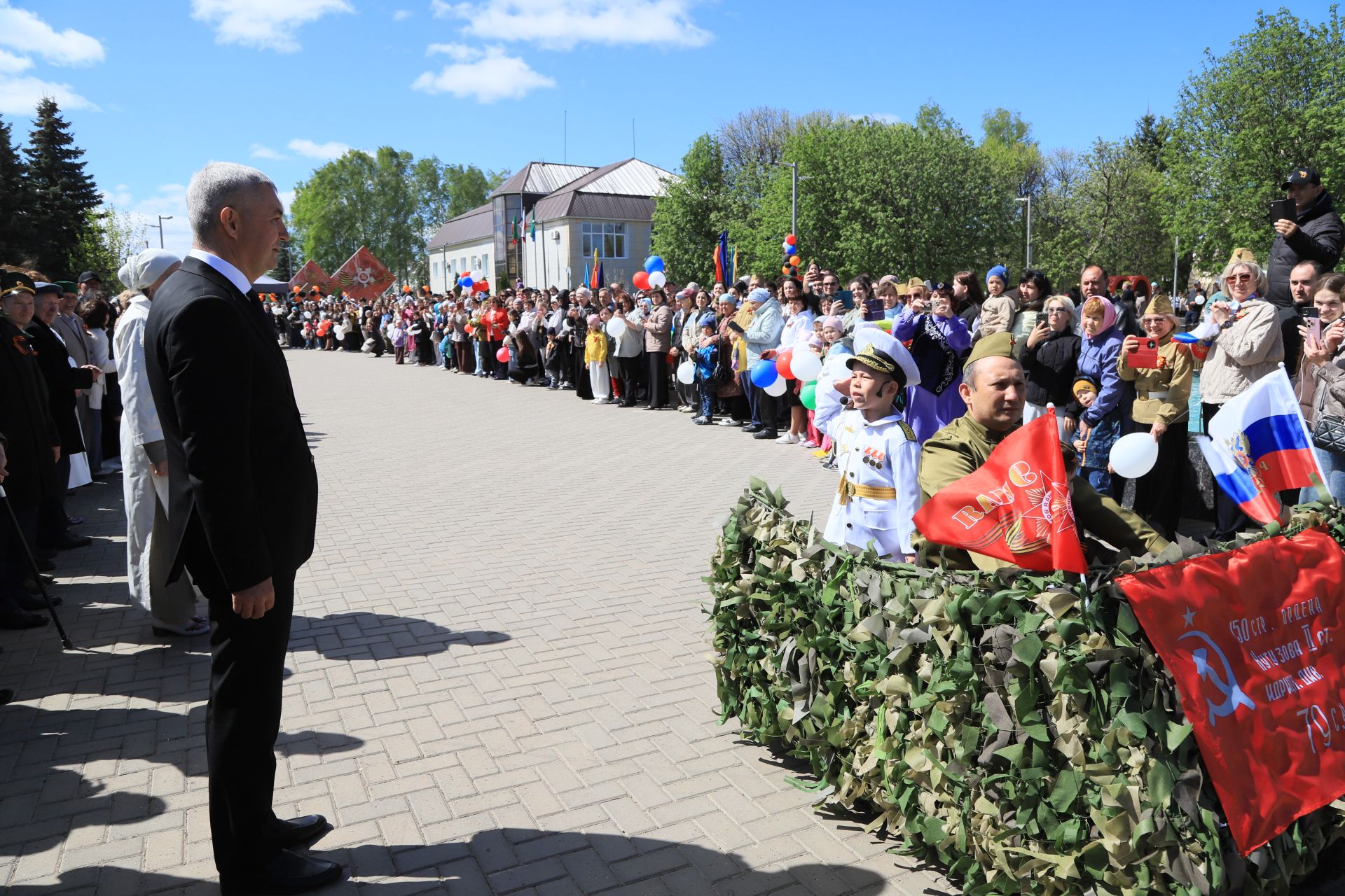 Демонстрация һәм парад – Җиңү бәйрәменең иң тантаналы мизгелләре