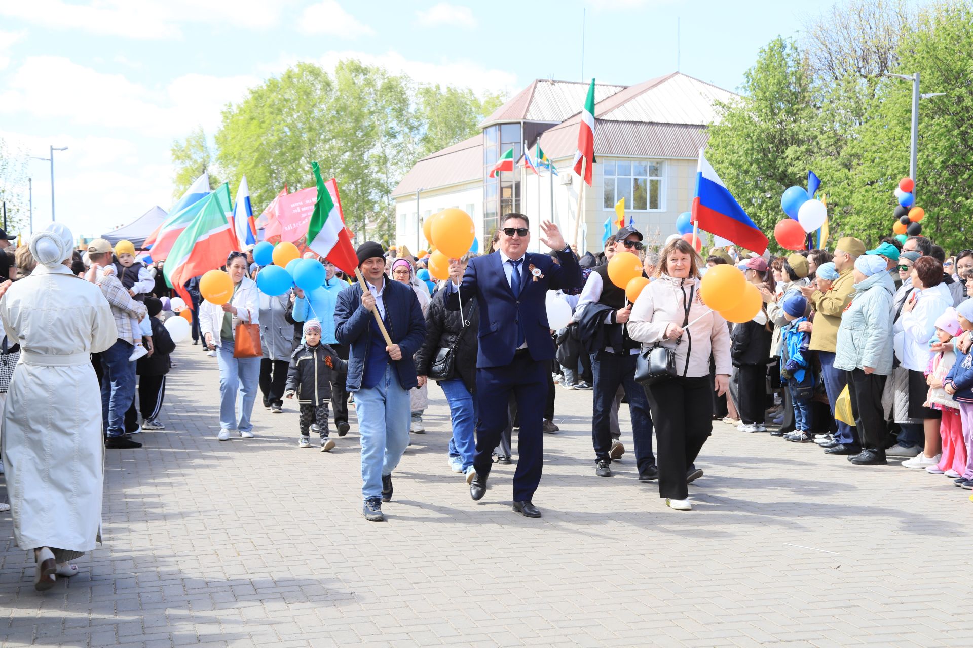 Демонстрация һәм парад – Җиңү бәйрәменең иң тантаналы мизгелләре