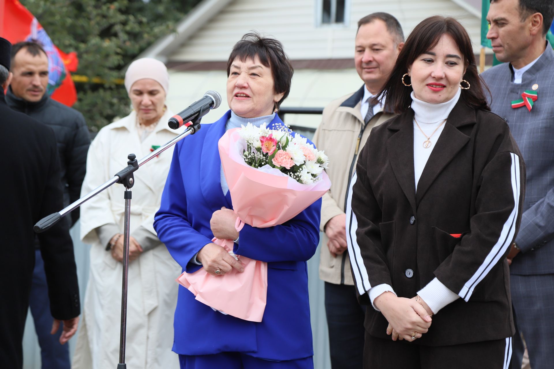 Элмә такта куелды