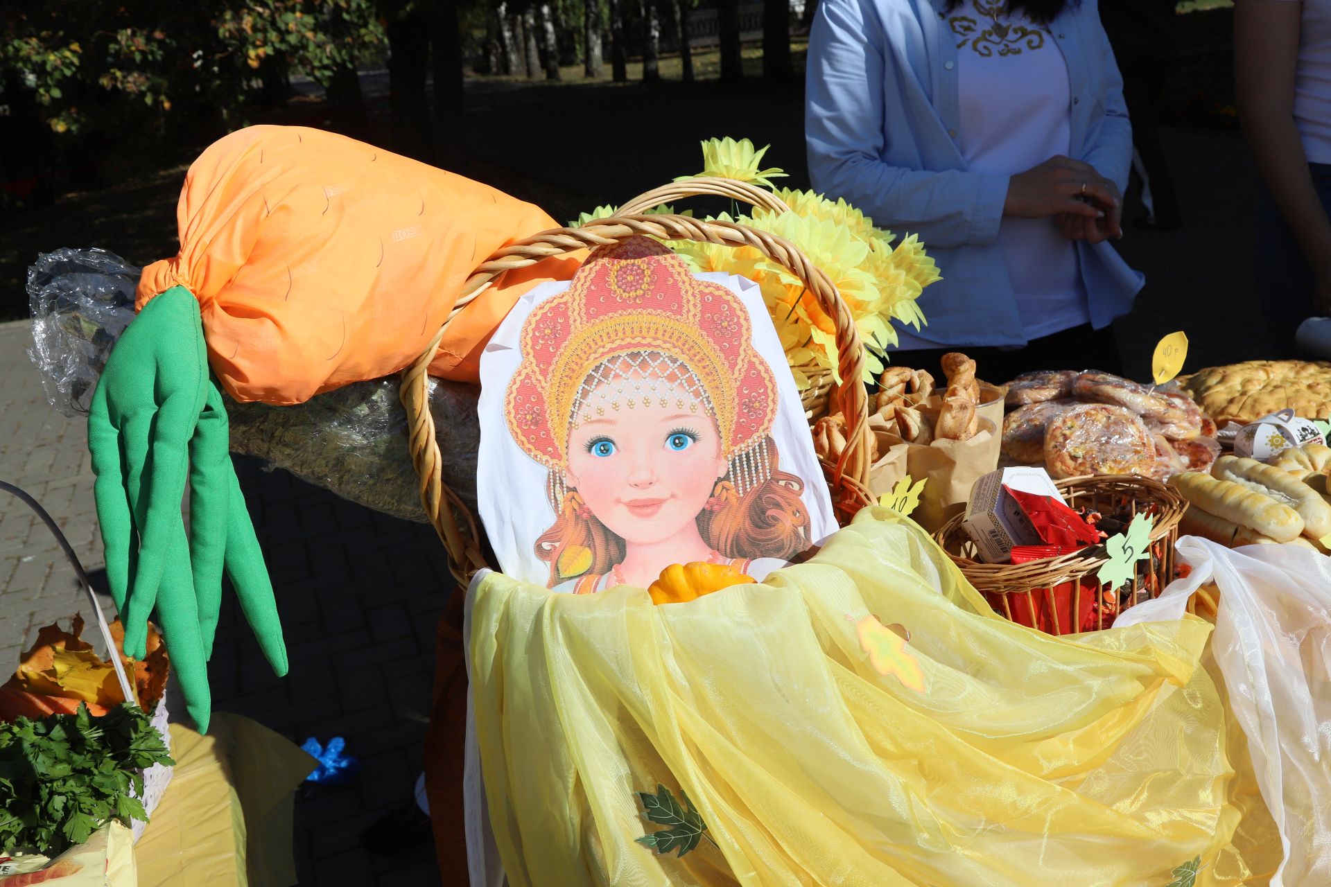 Бүген Мөслим лицеенда «Көзге игелек ярминкәсе» дип аталган мәктәпкүләм чара узды