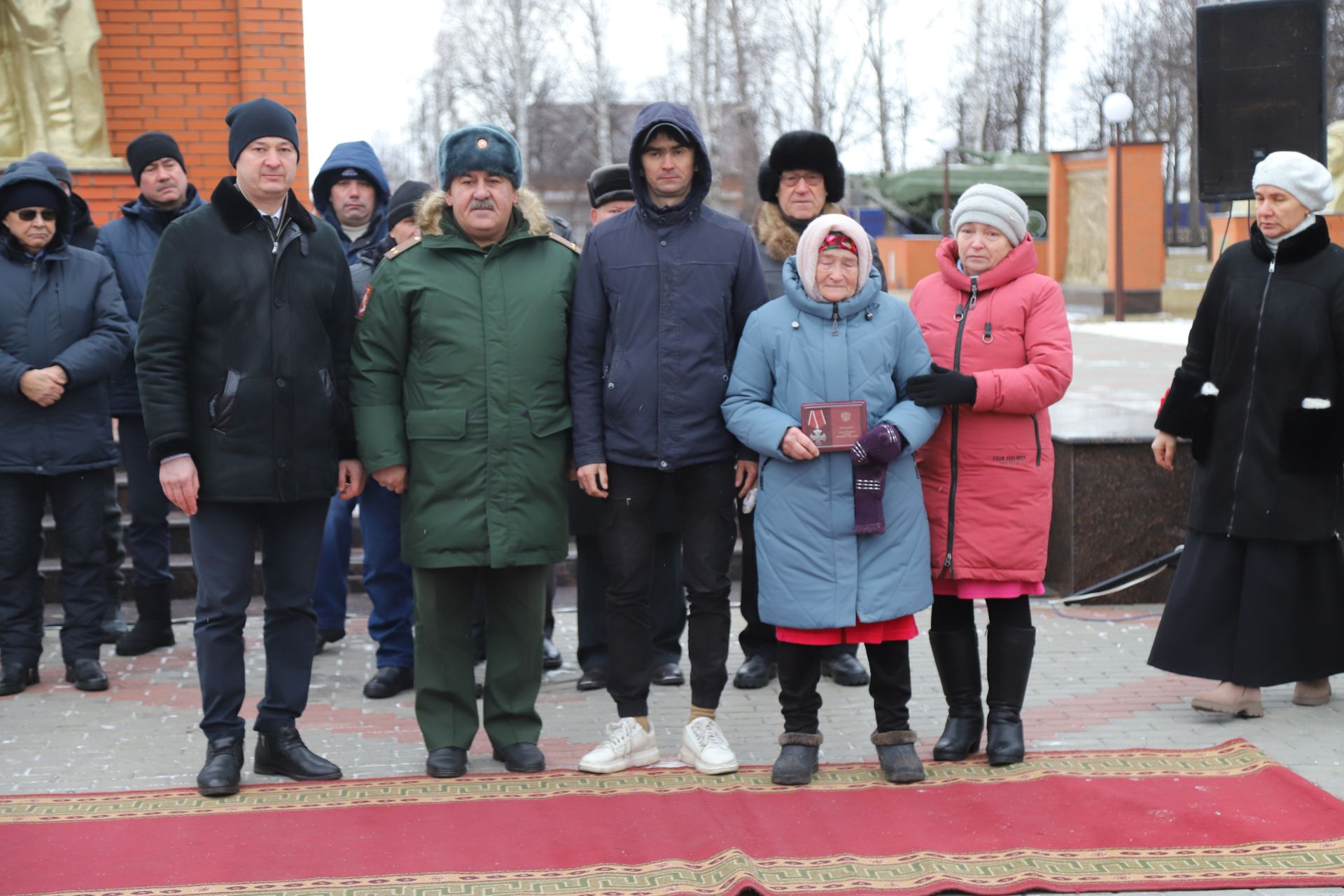 Ватан Геройлары көне уңаеннан мемориаль комплекста митинг узды