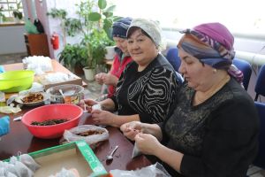 Дөнья тынычлансын иде!