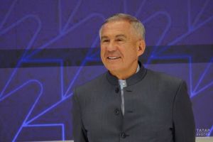 Миңнеханов Татарстан халкын Космонавтика көне белән котлады