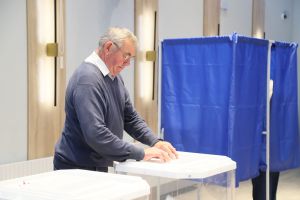 «Ил-көннәр тыныч булсын!»: Мөслимдә сайлаулар ничек узды?