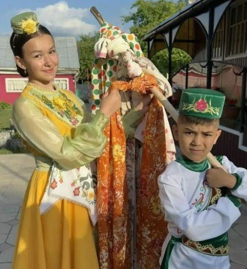 Бүген Мөслим лицее коллективы Сабантуйга бүләк җыюда катнашты