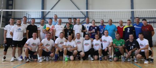Мөслимдә волейбол буенча район башлыгы кубогы турниры бара