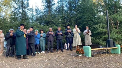 Каенсаз авылында чишмә ачылды (фоторепортаж)