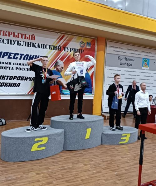 Армрестлинг буенча республика турнирында катнаштылар