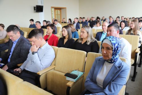 Эшлекле дүшәмбе