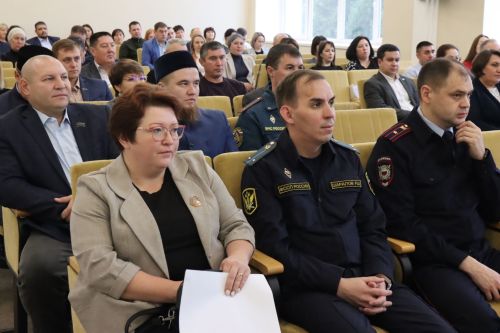 Эшлекле дүшәмбе