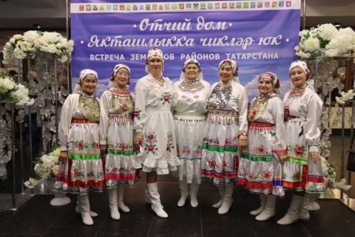 Якташлар очрашуы (фоторепортаж)