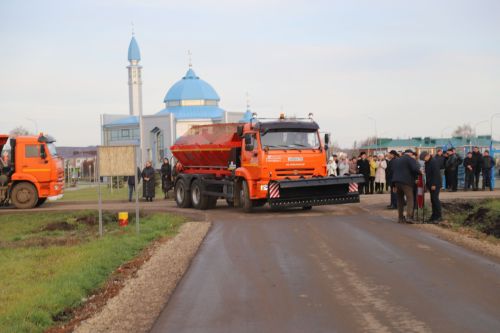 Яңа микрорайон урамнары асфальтлы булды