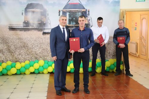Авыл хужалыгы һәм эшкәртү сәнәгате хезмәткәрләрен бәйрәме (фоторепортаж)