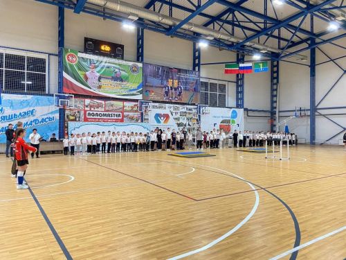 Яшь спортчылар ант бирделәр