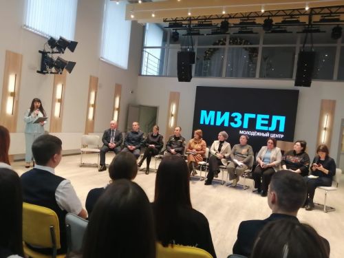 Укучылар белгечләр белән очраштылар