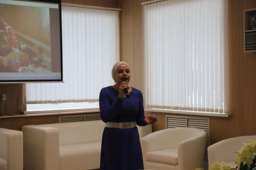 Әниләр көненә багышланган әдәби-музыкаль кичә үтте