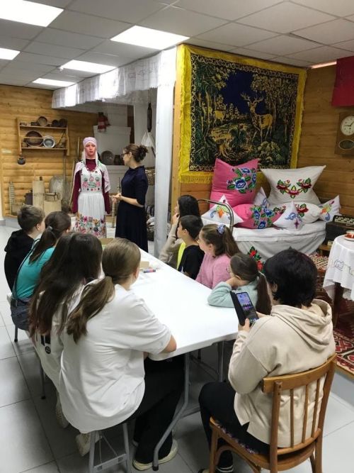 Гимназия укучылары осталык дәресендә катнаштылар