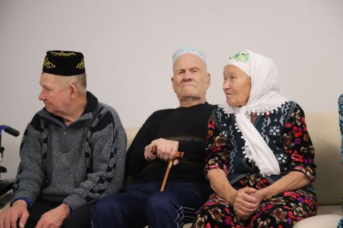 Картлар һәм инвалидлар интернат-йортына кунаклар килде