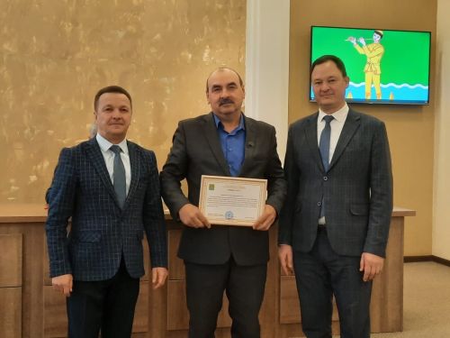 Хезмәтләрен хөрмәтләп