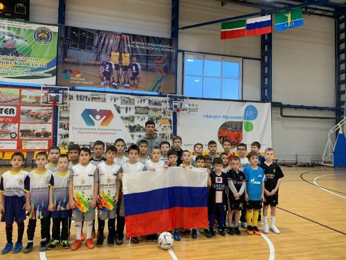 Футбол командалары дусларча очрашуга килде
