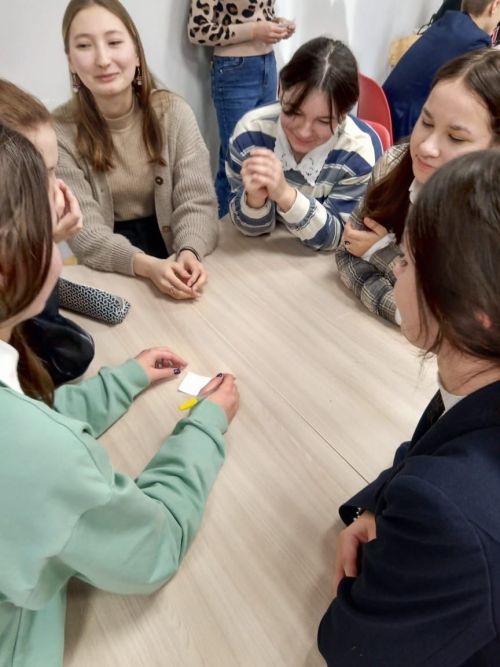 Интеллектуаль уенның район туры уздырылды