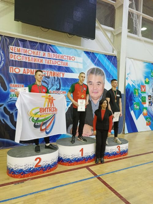 Кул көрәше чемпионнары