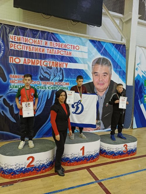 Кул көрәше чемпионнары