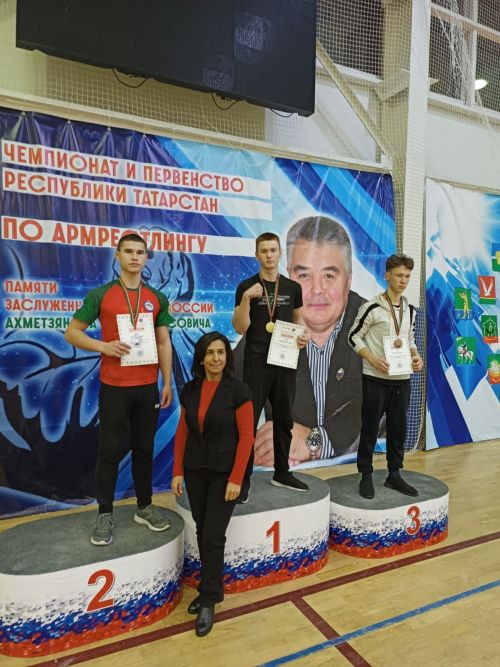 Кул көрәше чемпионнары