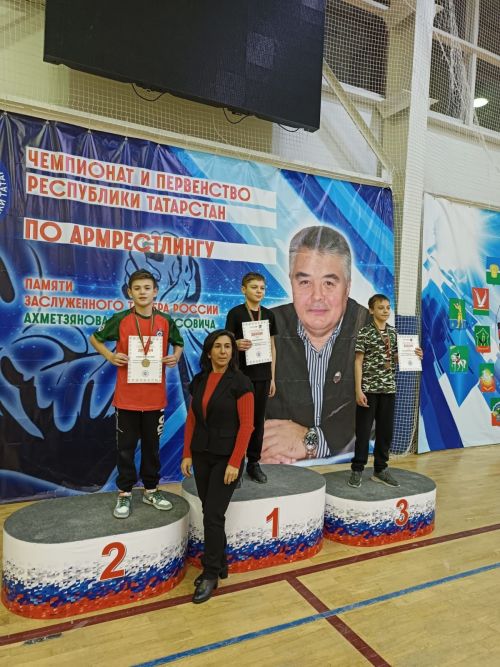 Кул көрәше чемпионнары