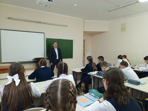 Һөнәри юнәлеш бирү максатыннан очрашу