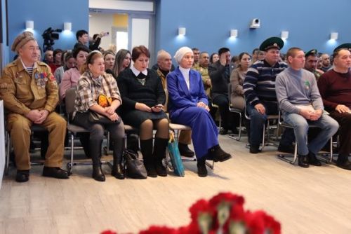 Ватан геройлары көне