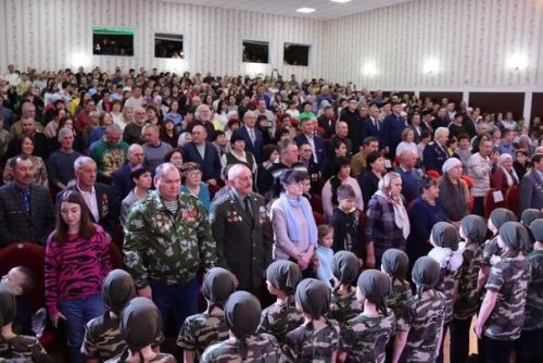 Ватанны саклаучылар көненә багышланган бәйрәм концерты(Фоторепортаж)