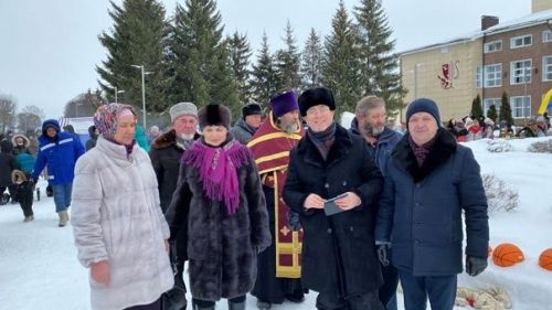 Кышны озату бәйрәме бара (Фоторепортаж)