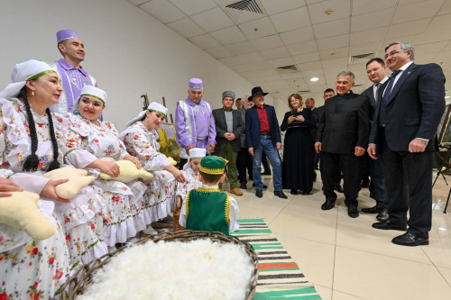 Рөстәм Миңнеханов Татар авыллары эшкуарларының XI бөтенроссия җыенында катнашты