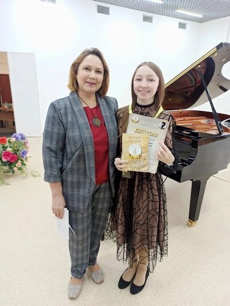 Лауреат исемен алды