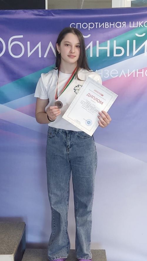 Йөзү буенча республика ярышларында