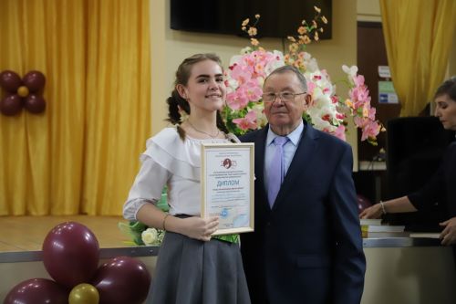 Китап укучылар фикерли белергә тиеш (+фоторепортаж)
