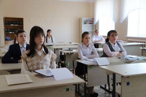Китап укучылар фикерли белергә тиеш (+фоторепортаж)