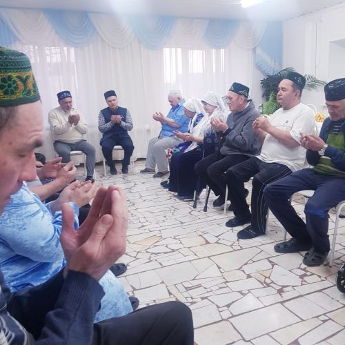 Картлар йортында - Ураза бәйрәме