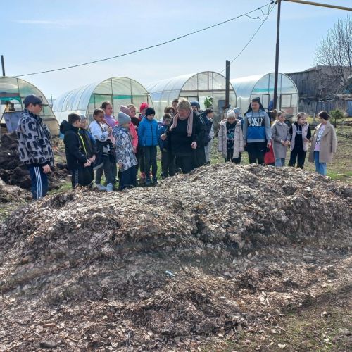 Укучылар экскурсиягә бардылар