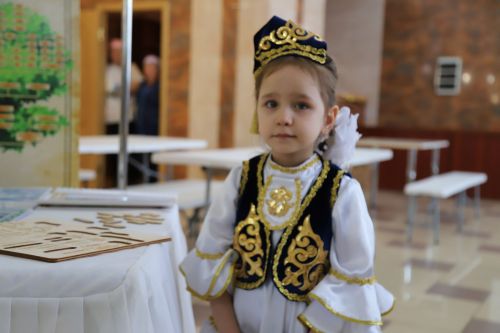 Тарихта без эзлебез
