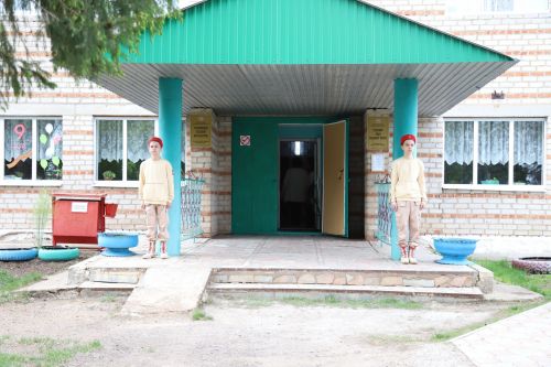 Геройга элмә такта куелды