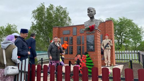 Герой истәлегенә (+фоторепортаж)