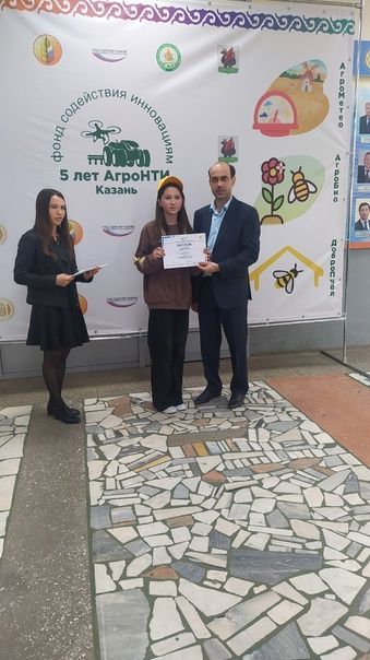 Гимназия укучылары — лауреатлар